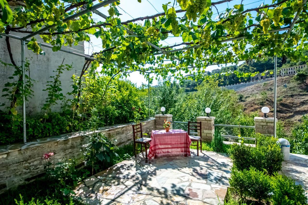 Guest House Garden Gjirokastër Exterior foto